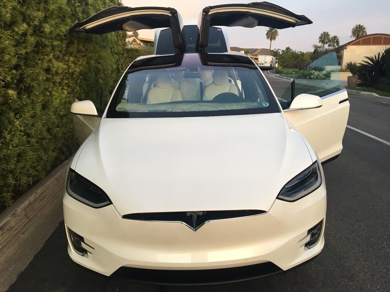 Tesla : 5 modèles les plus chers à découvrir ! 